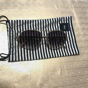 NWOT Kids aviator glasses